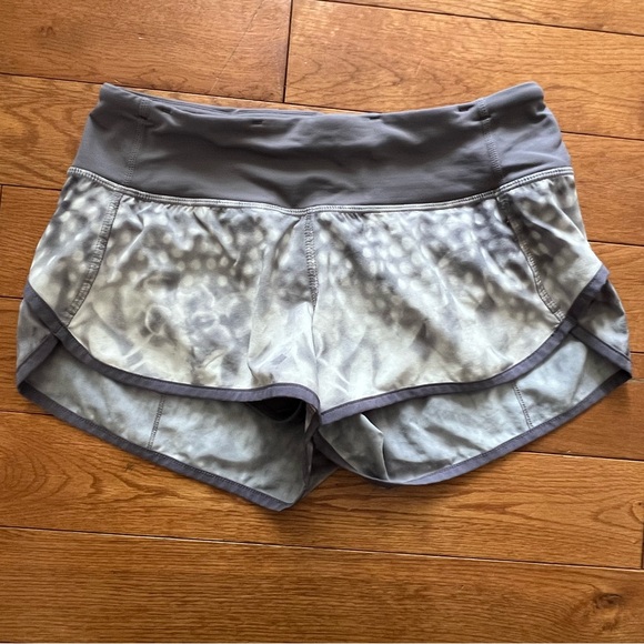 Lululemon shorts - Picture 1 of 4